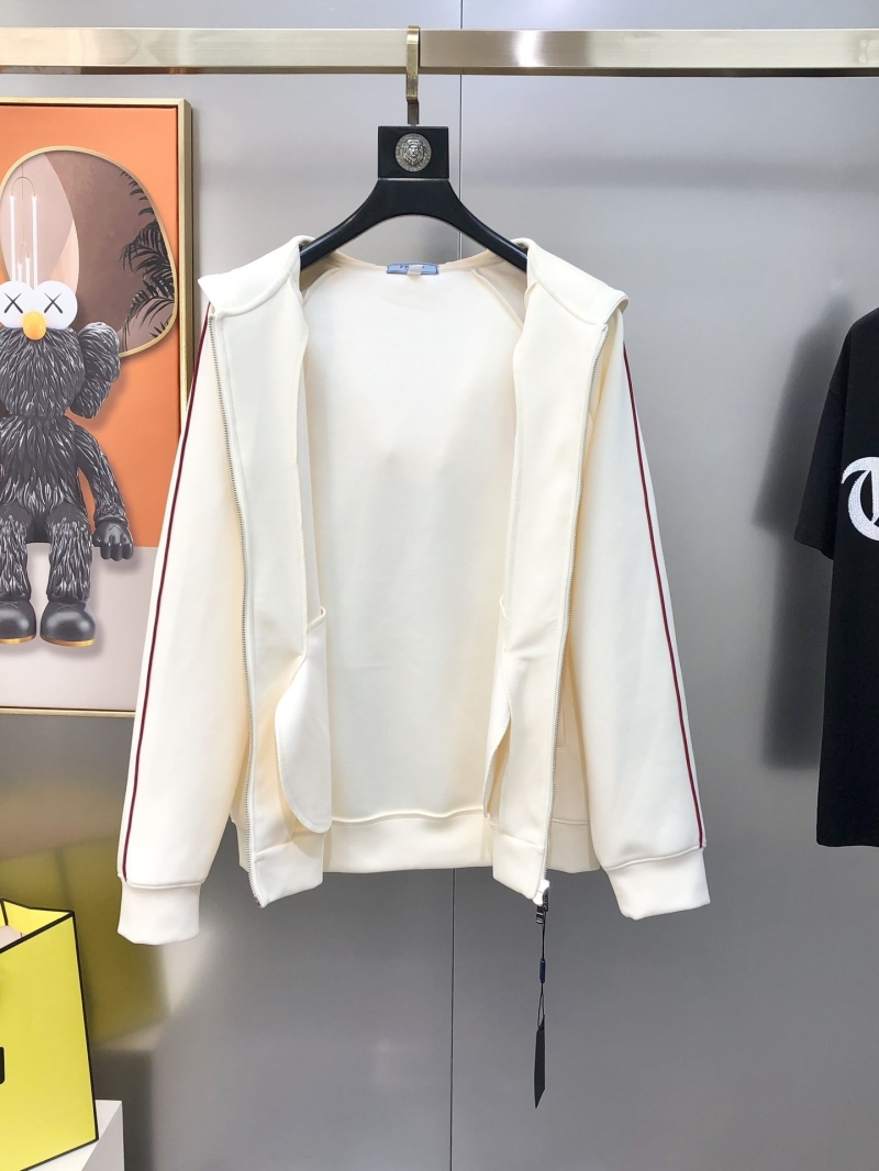 Pra*a outwear